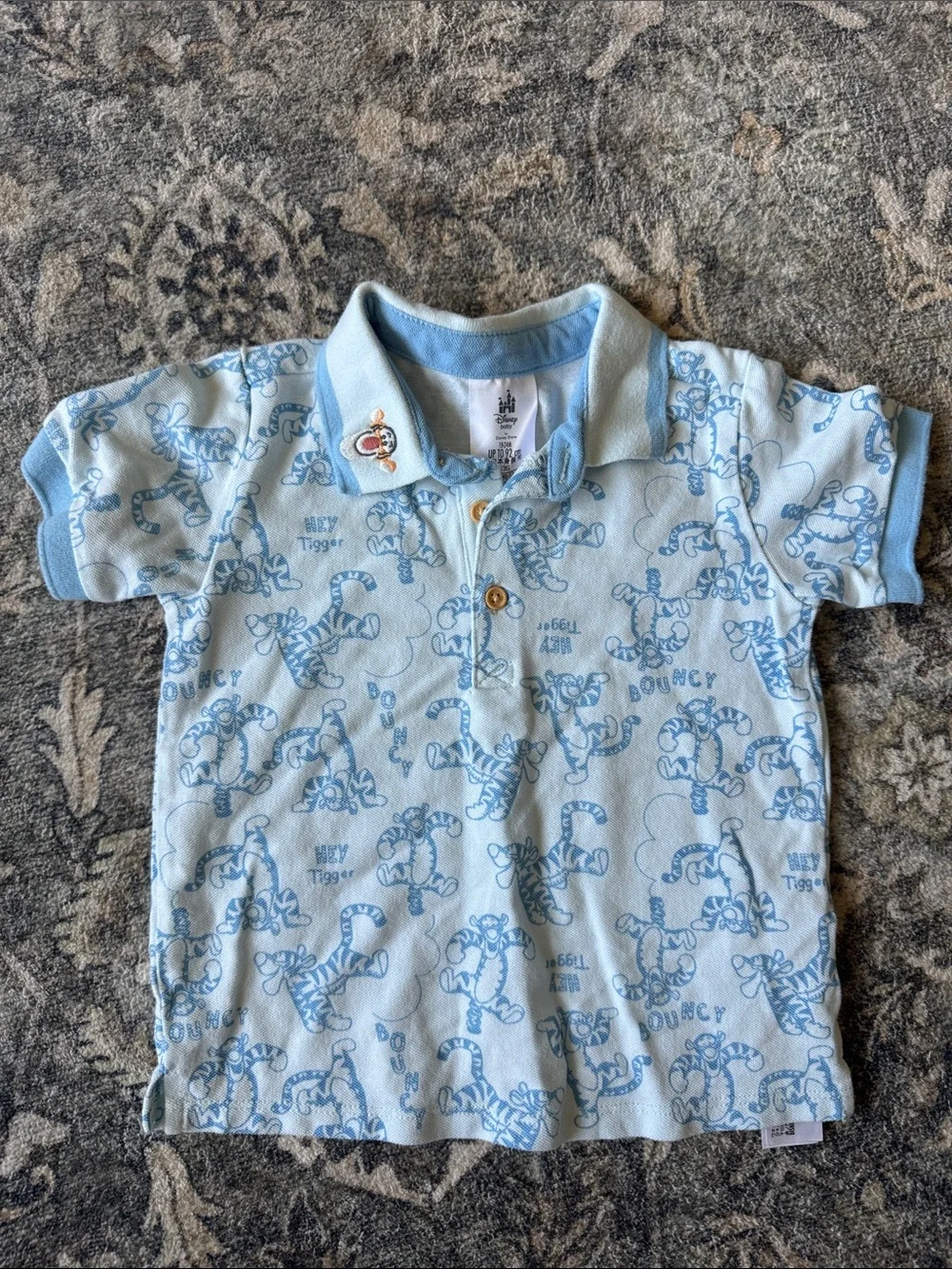GAP includes shorts